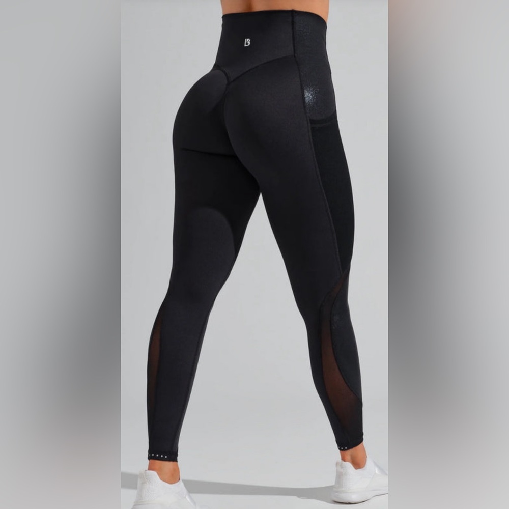 Buff bunny leggings